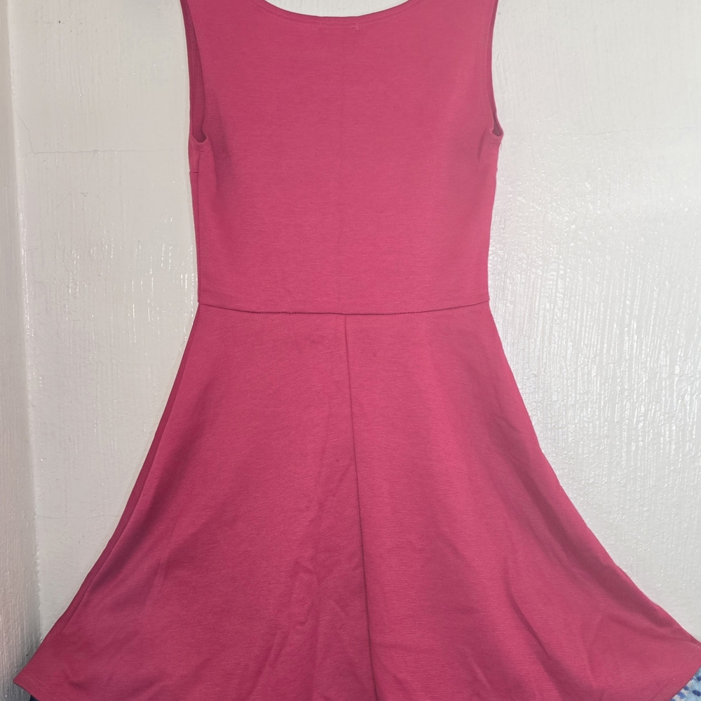Vibe Sportswear Vibrant Pink Top